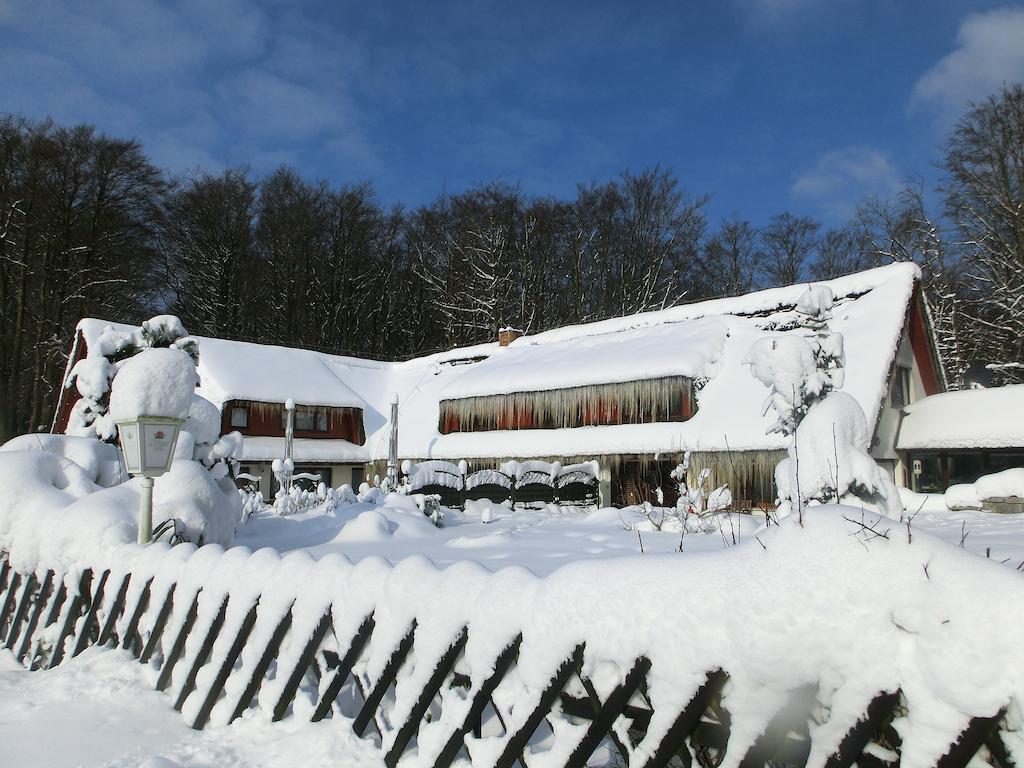 Restaurant & Hotel Baumhaus Hagen Sassnitz Exterior photo